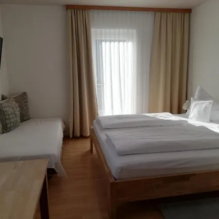 Gasthuis Haus Matt Laterns