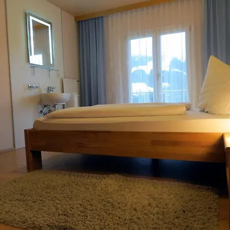 Haus Matt 3* Laterns